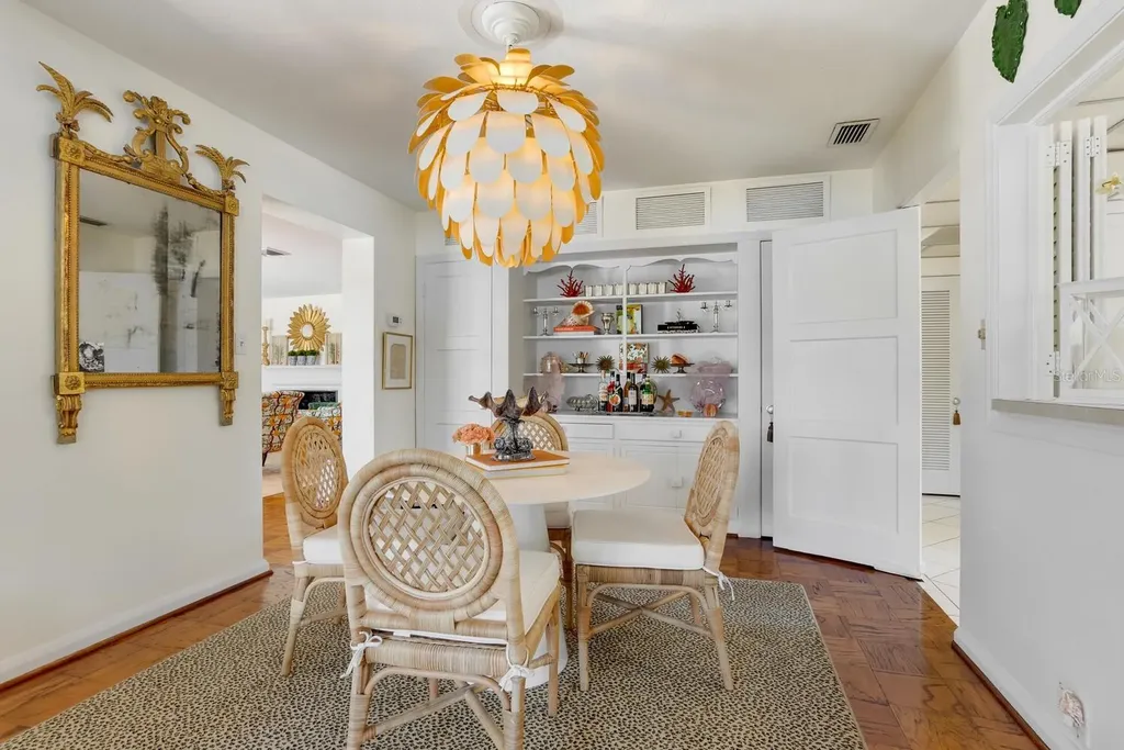 1542 Gulfview Drive Sarasota FL 34236