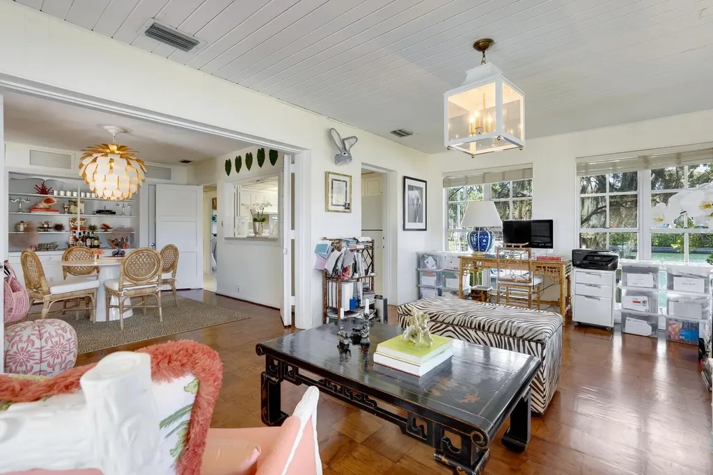 1542 Gulfview Drive Sarasota FL 34236