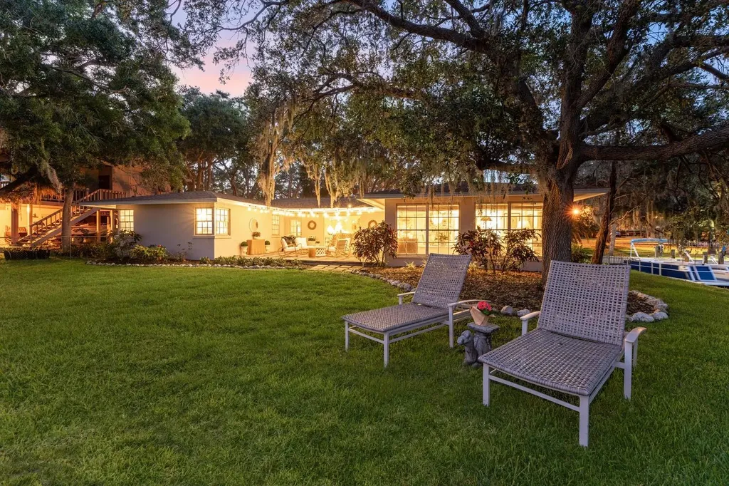 1542 Gulfview Drive Sarasota FL 34236