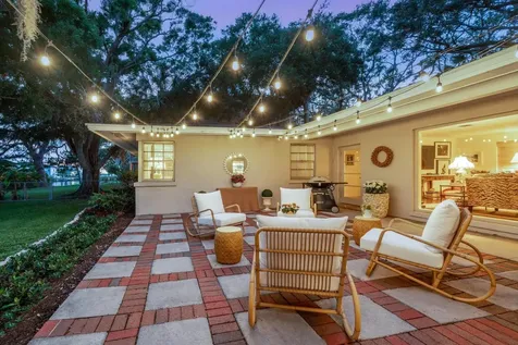 1542 Gulfview Drive Sarasota FL 34236