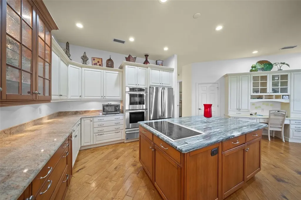 3099 Dick Wilson Drive Sarasota FL 34240