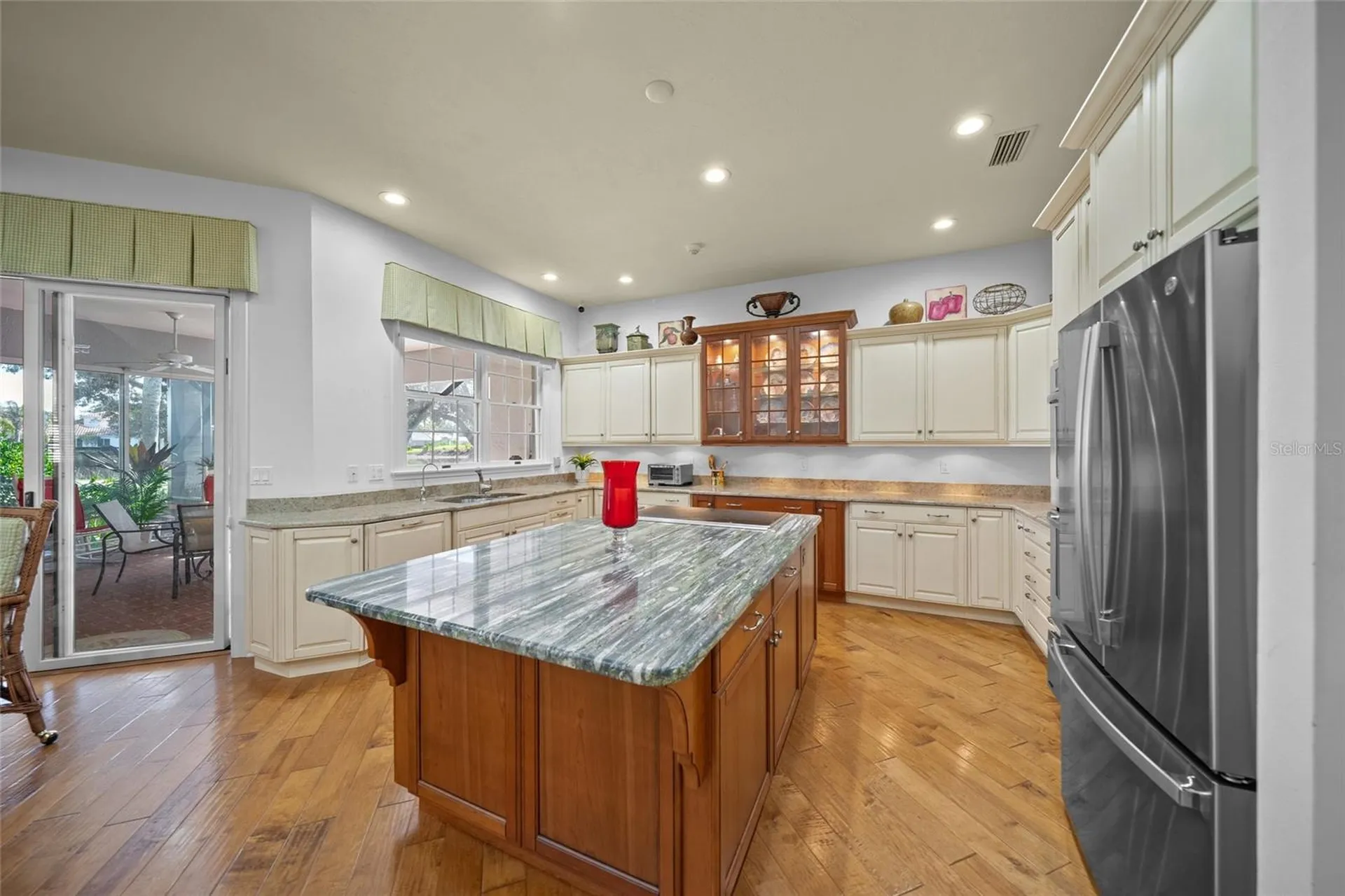 3099 Dick Wilson Drive Sarasota FL 34240