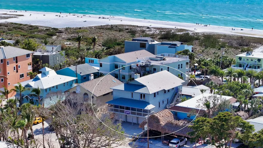 126/128 Avenida Veneccia Sarasota FL 34242