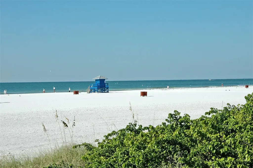 126/128 Avenida Veneccia Sarasota FL 34242