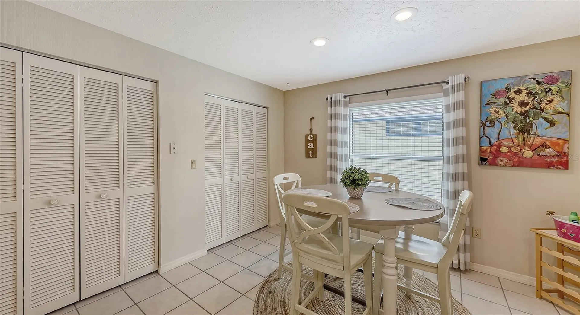 126/128 Avenida Veneccia Sarasota FL 34242