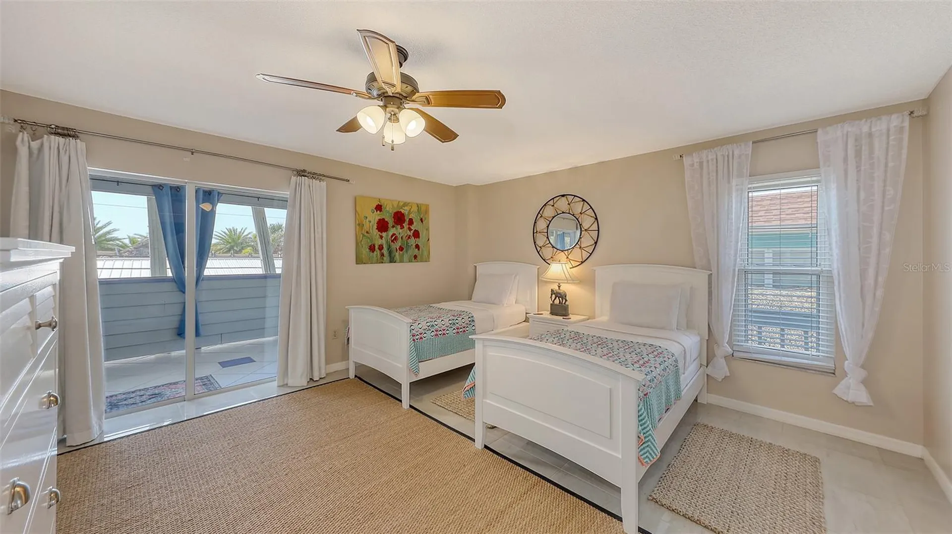 126/128 Avenida Veneccia Sarasota FL 34242