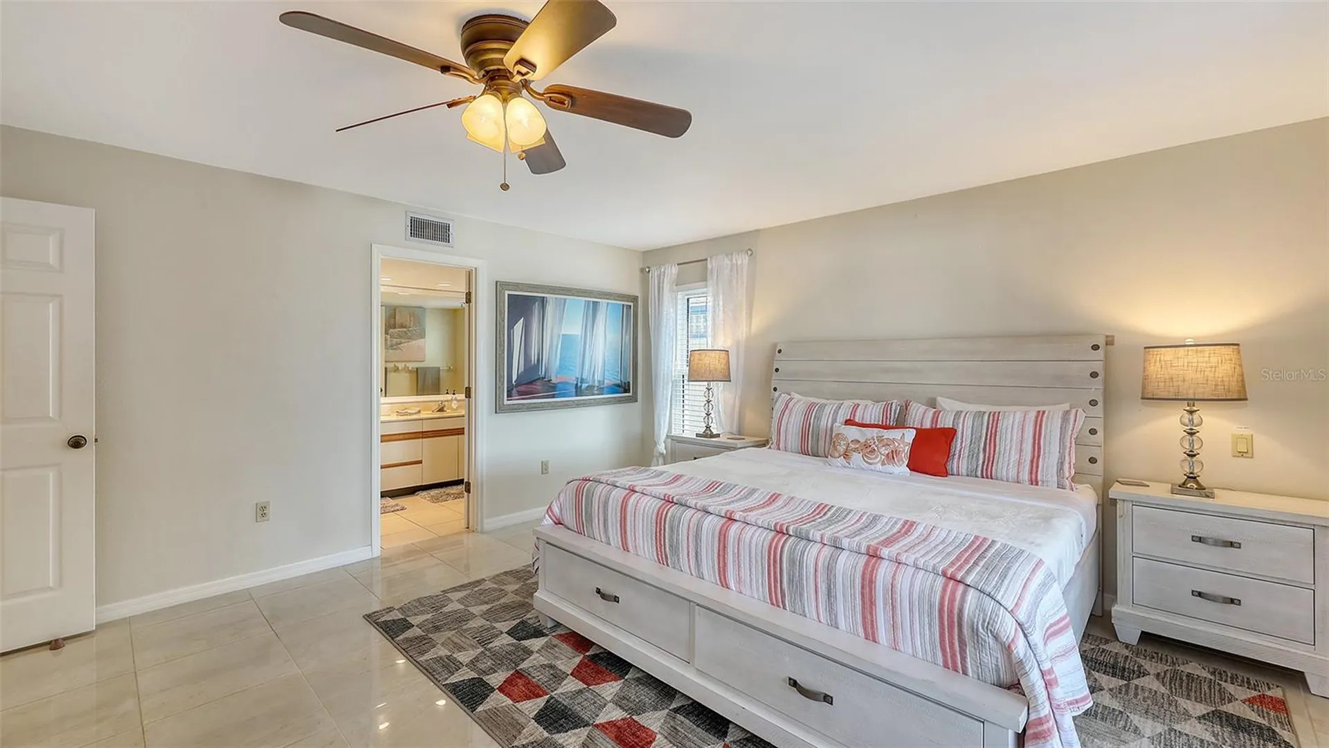 126/128 Avenida Veneccia Sarasota FL 34242