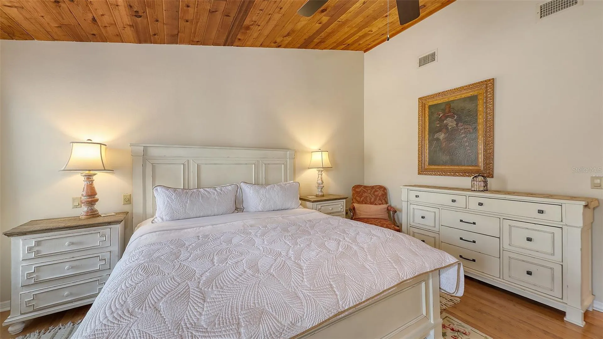 126/128 Avenida Veneccia Sarasota FL 34242