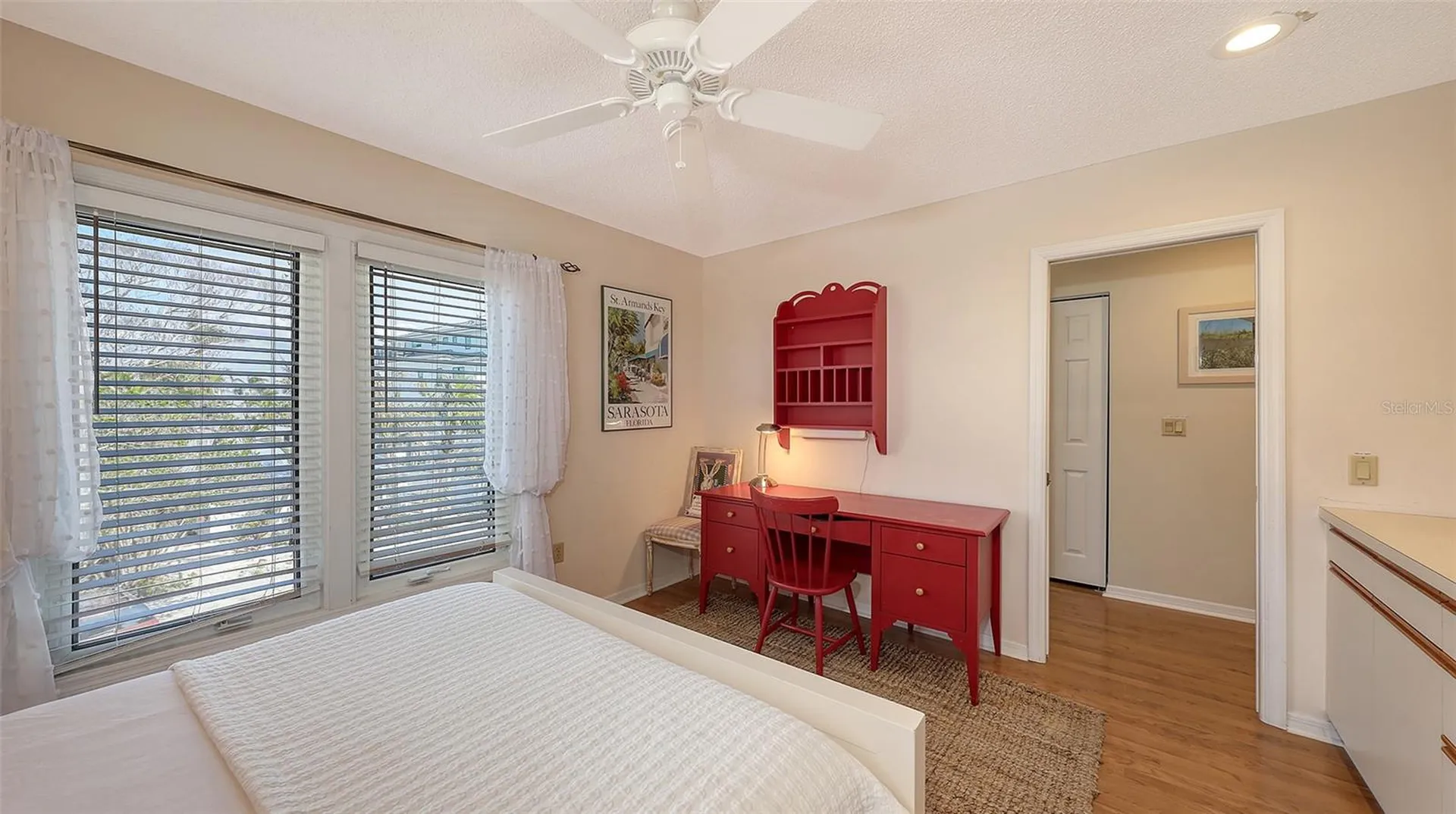 126/128 Avenida Veneccia Sarasota FL 34242