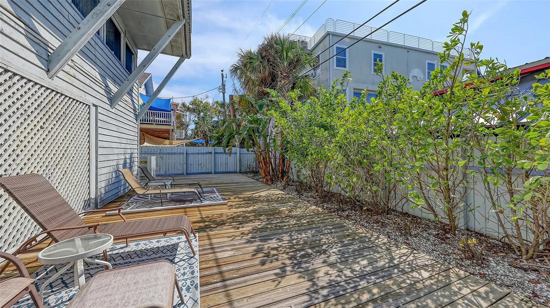 126/128 Avenida Veneccia Sarasota FL 34242