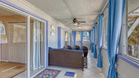 126/128 Avenida Veneccia Sarasota FL 34242