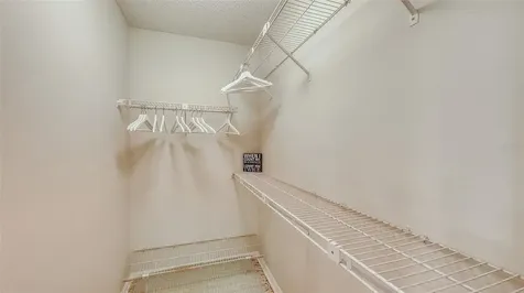 126/128 Avenida Veneccia Sarasota FL 34242