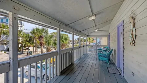 126/128 Avenida Veneccia Sarasota FL 34242