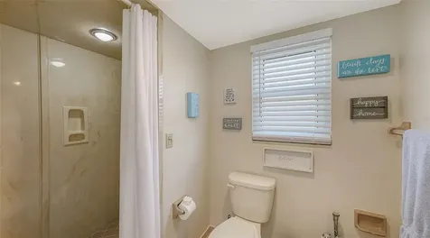 126/128 Avenida Veneccia Sarasota FL 34242