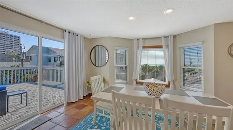 126/128 Avenida Veneccia Sarasota FL 34242