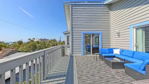 126/128 Avenida Veneccia Sarasota FL 34242