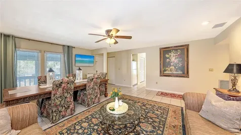 126/128 Avenida Veneccia Sarasota FL 34242