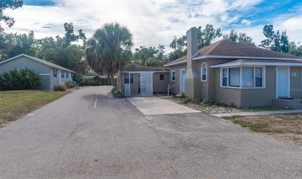 111 Avenida De La Isla Nokomis FL 34275