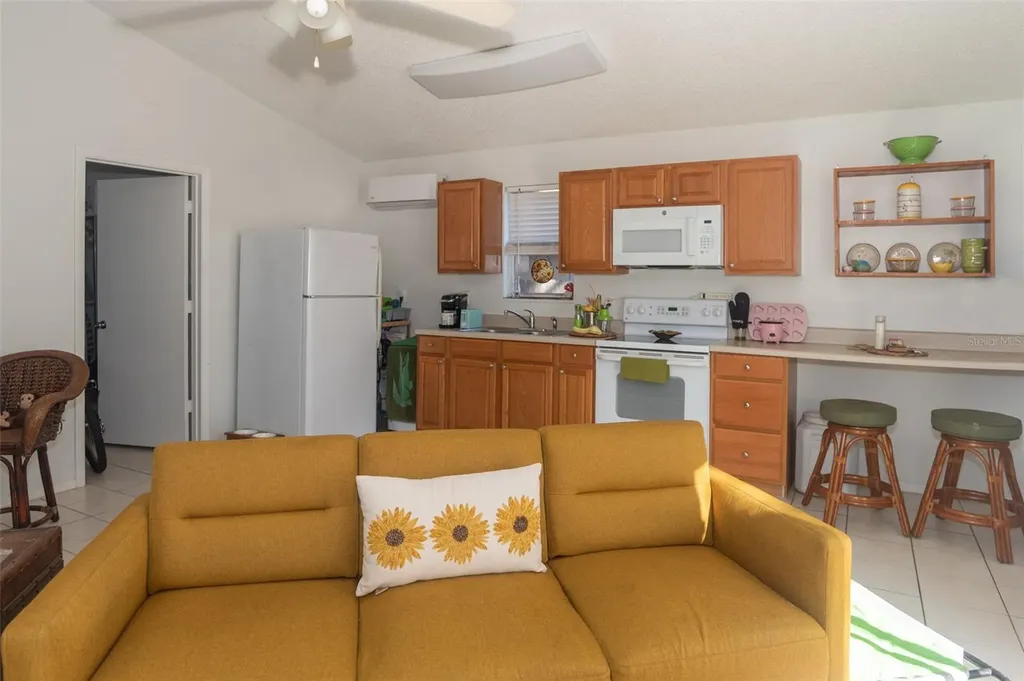 111 Avenida De La Isla Nokomis FL 34275