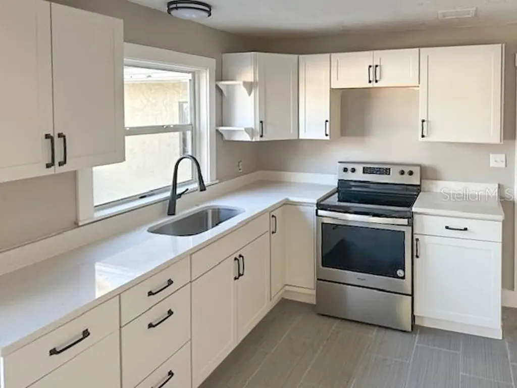 111 Avenida De La Isla Nokomis FL 34275
