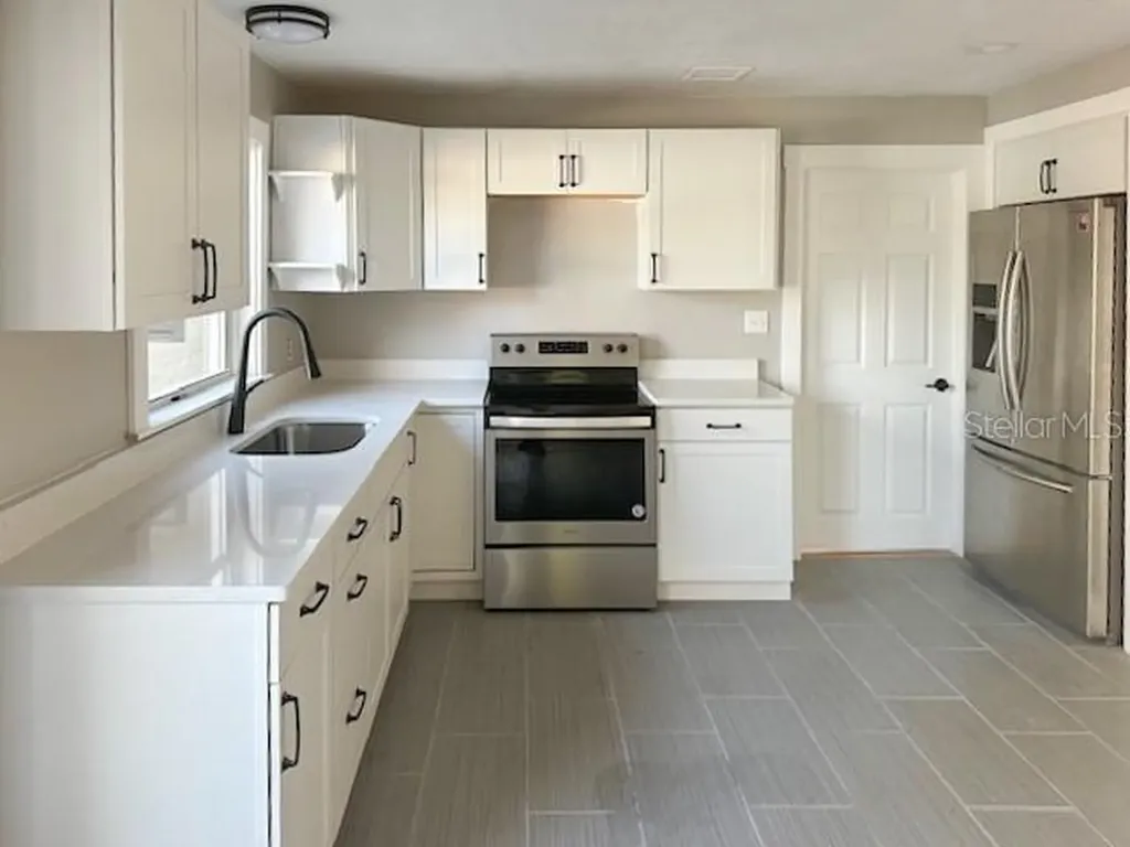 111 Avenida De La Isla Nokomis FL 34275