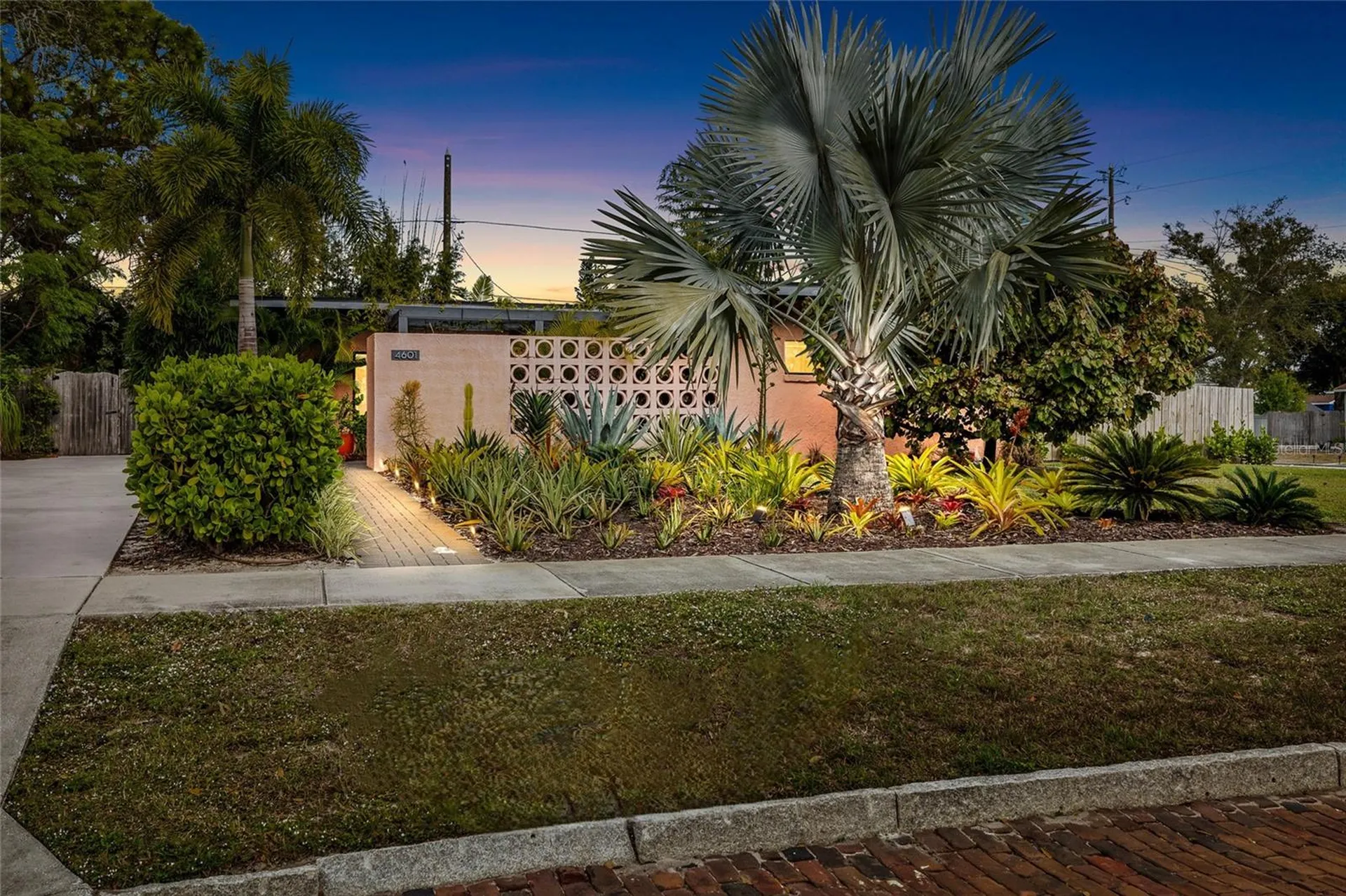 4601 3rd Avenue N St Petersburg FL 33713