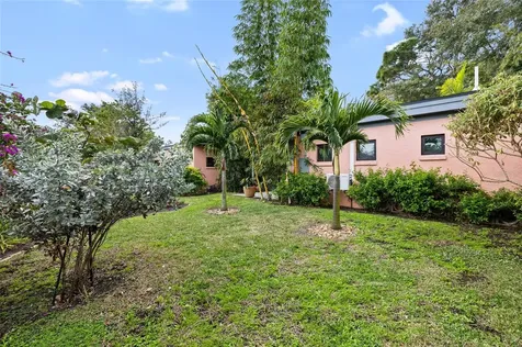 4601 3rd Avenue N St Petersburg FL 33713
