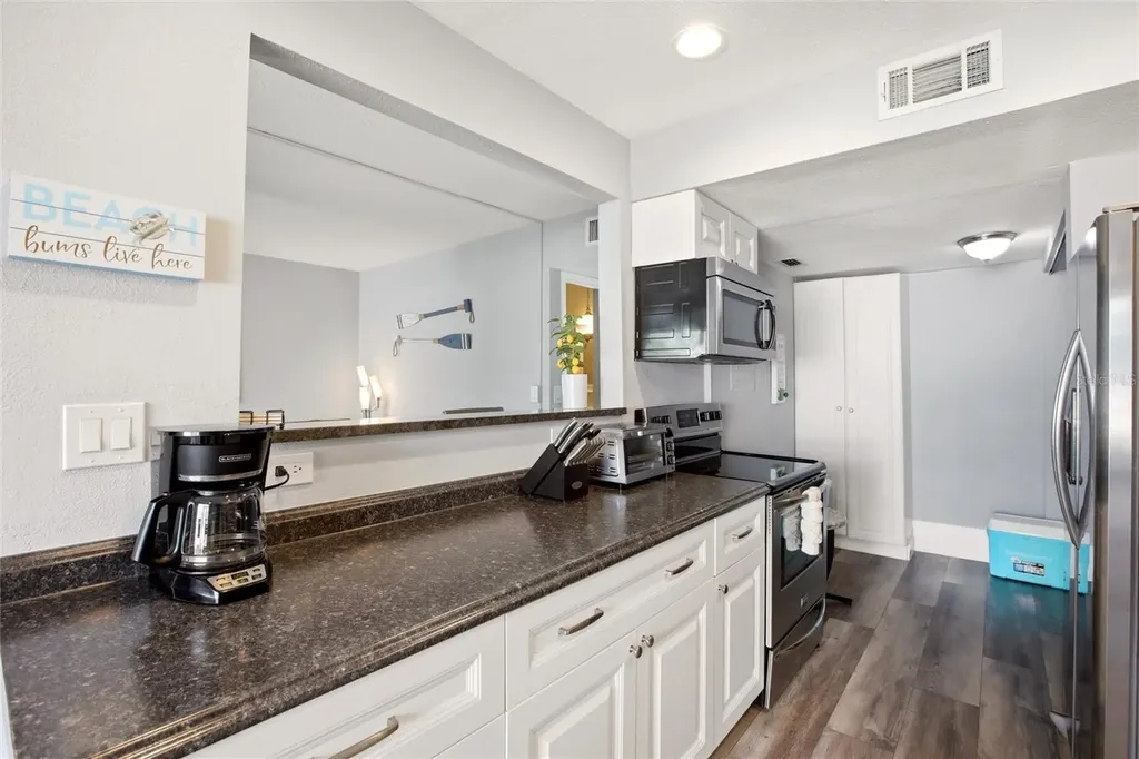 10125 Manatee Avenue W Bradenton FL 34209
