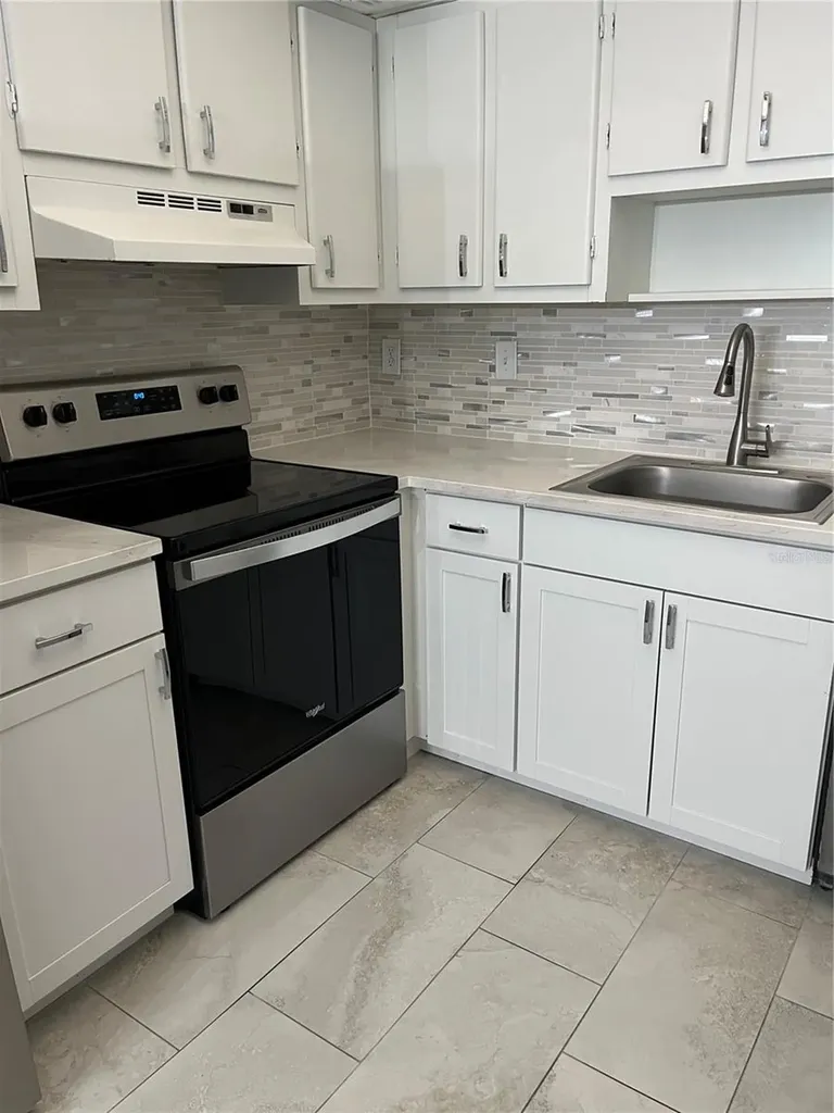 3300 Fox Chase Circle N Palm Harbor FL 34683