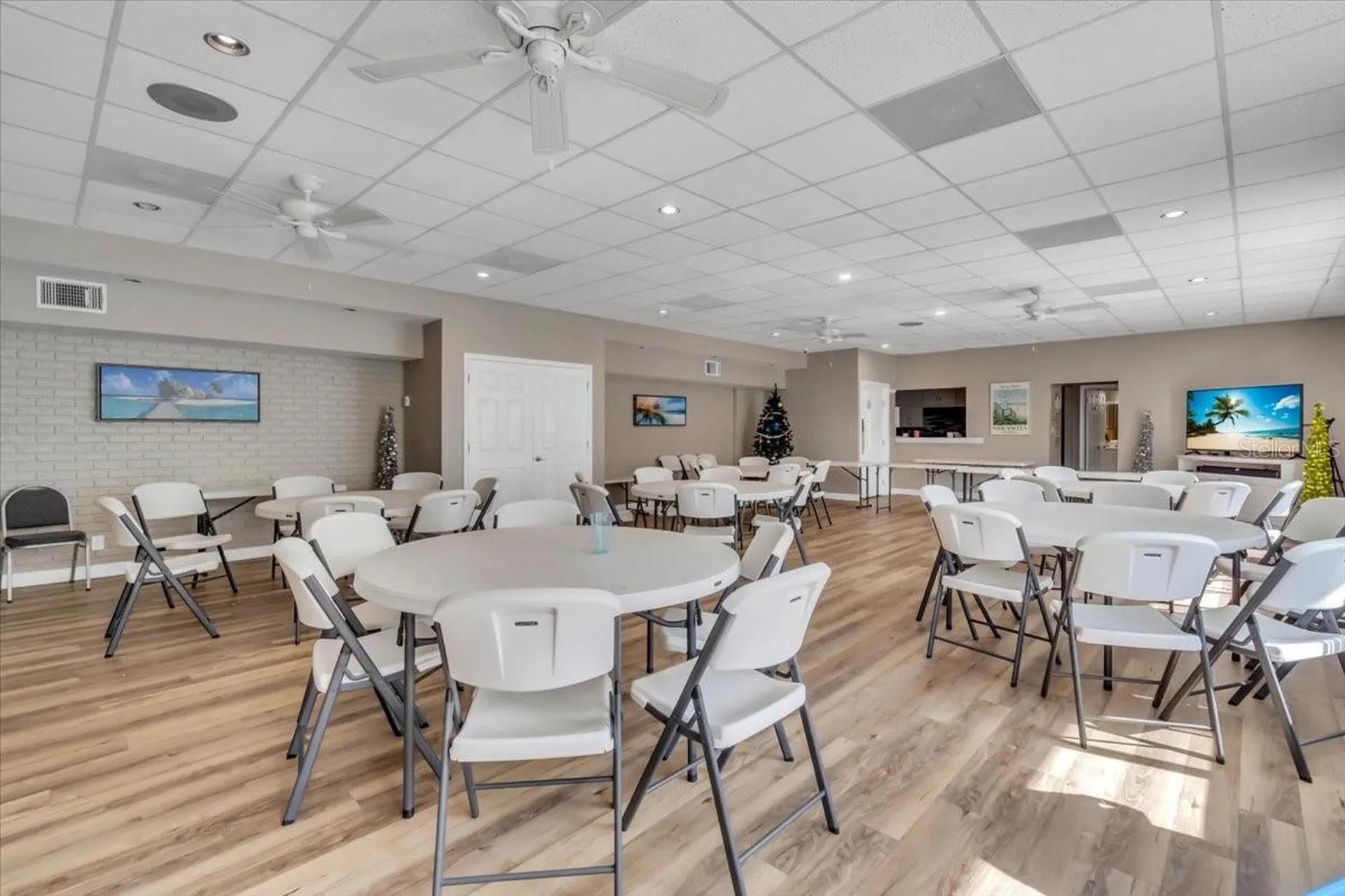 757 Beach Road Sarasota FL 34242
