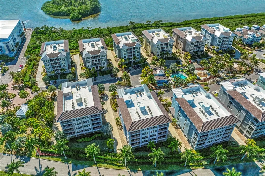 391 Aruba Circle Bradenton FL 34209