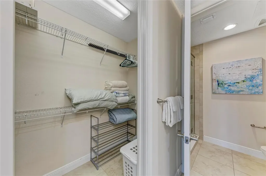 391 Aruba Circle Bradenton FL 34209