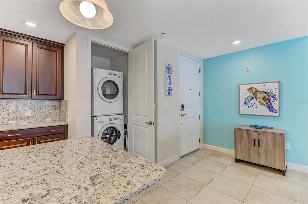 391 Aruba Circle Bradenton FL 34209