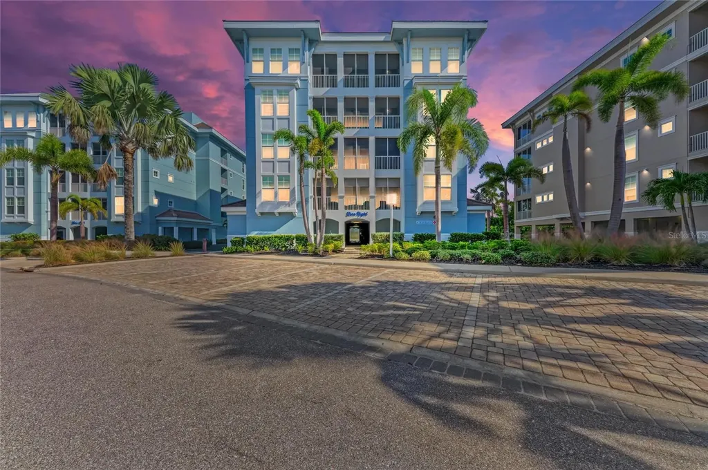 391 Aruba Circle Bradenton FL 34209