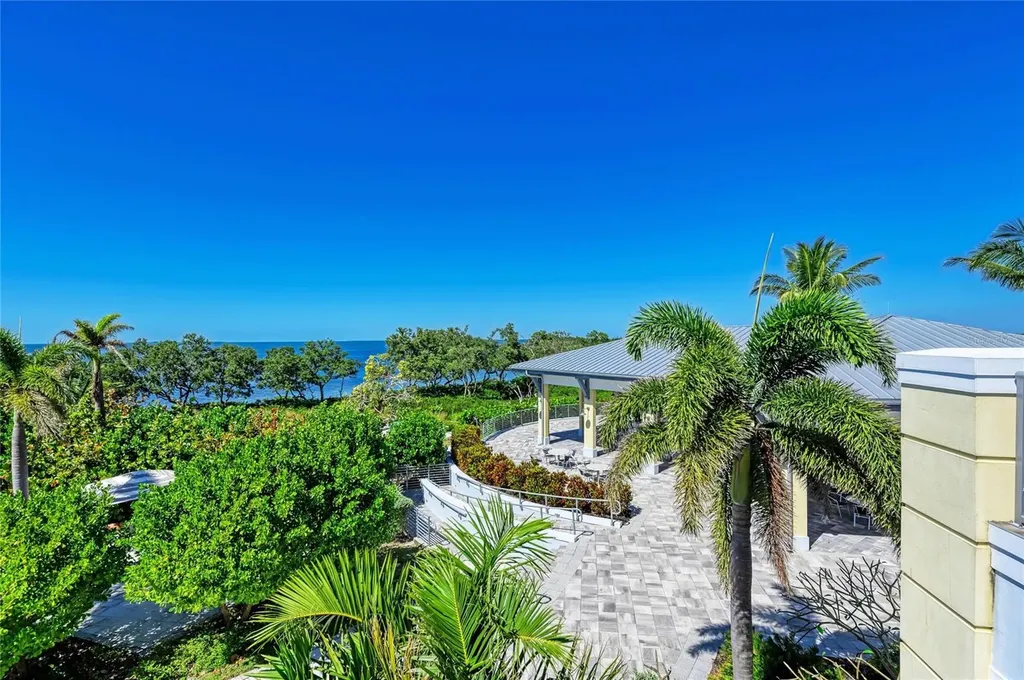 391 Aruba Circle Bradenton FL 34209