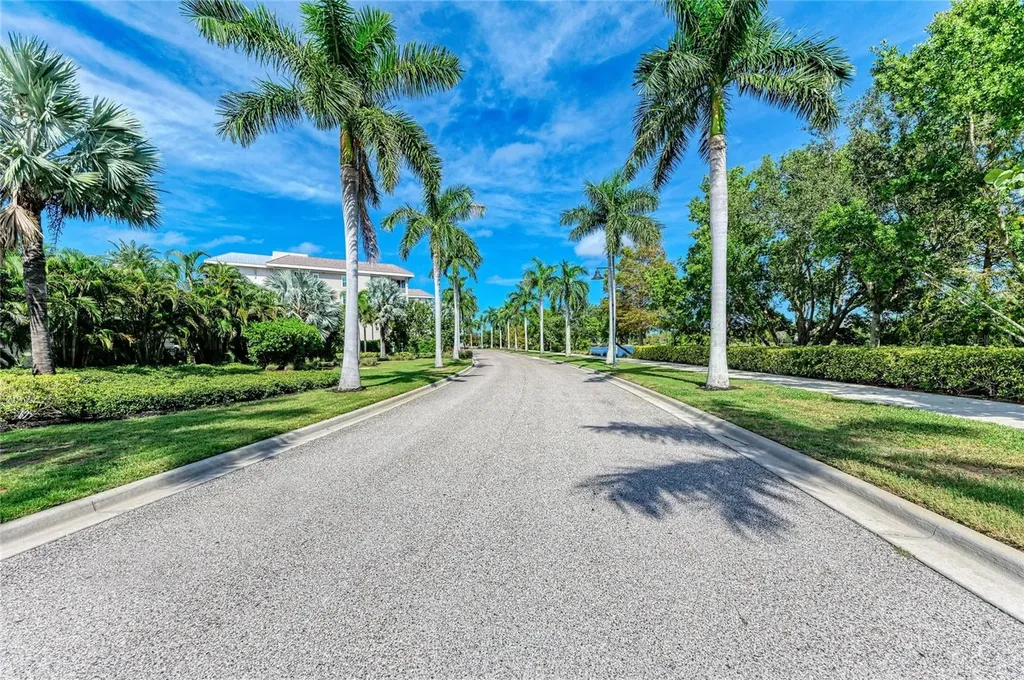 391 Aruba Circle Bradenton FL 34209