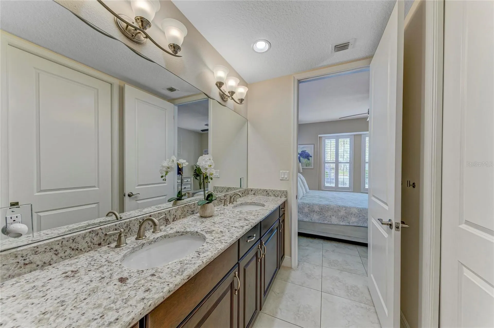 391 Aruba Circle Bradenton FL 34209