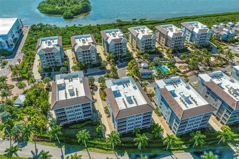 391 Aruba Circle Bradenton FL 34209