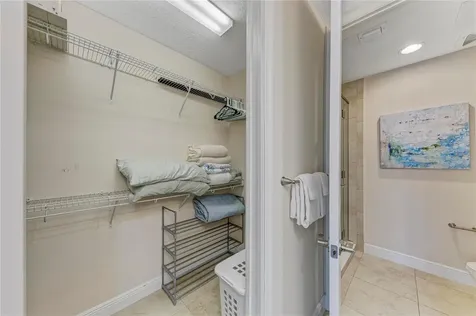 391 Aruba Circle Bradenton FL 34209