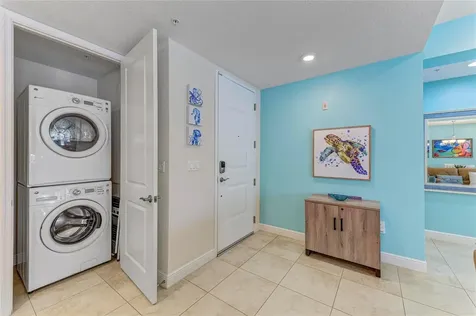 391 Aruba Circle Bradenton FL 34209