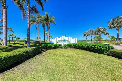 391 Aruba Circle Bradenton FL 34209