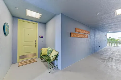 391 Aruba Circle Bradenton FL 34209