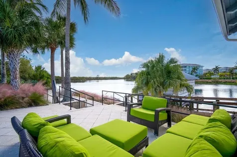 391 Aruba Circle Bradenton FL 34209