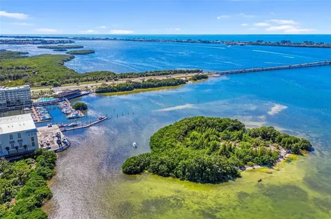 391 Aruba Circle Bradenton FL 34209