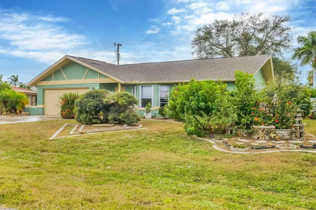 122 SE 41st Terrace Cape Coral FL 33904
