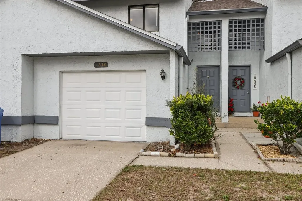 1310 Mountain View Drive Tampa FL 33612