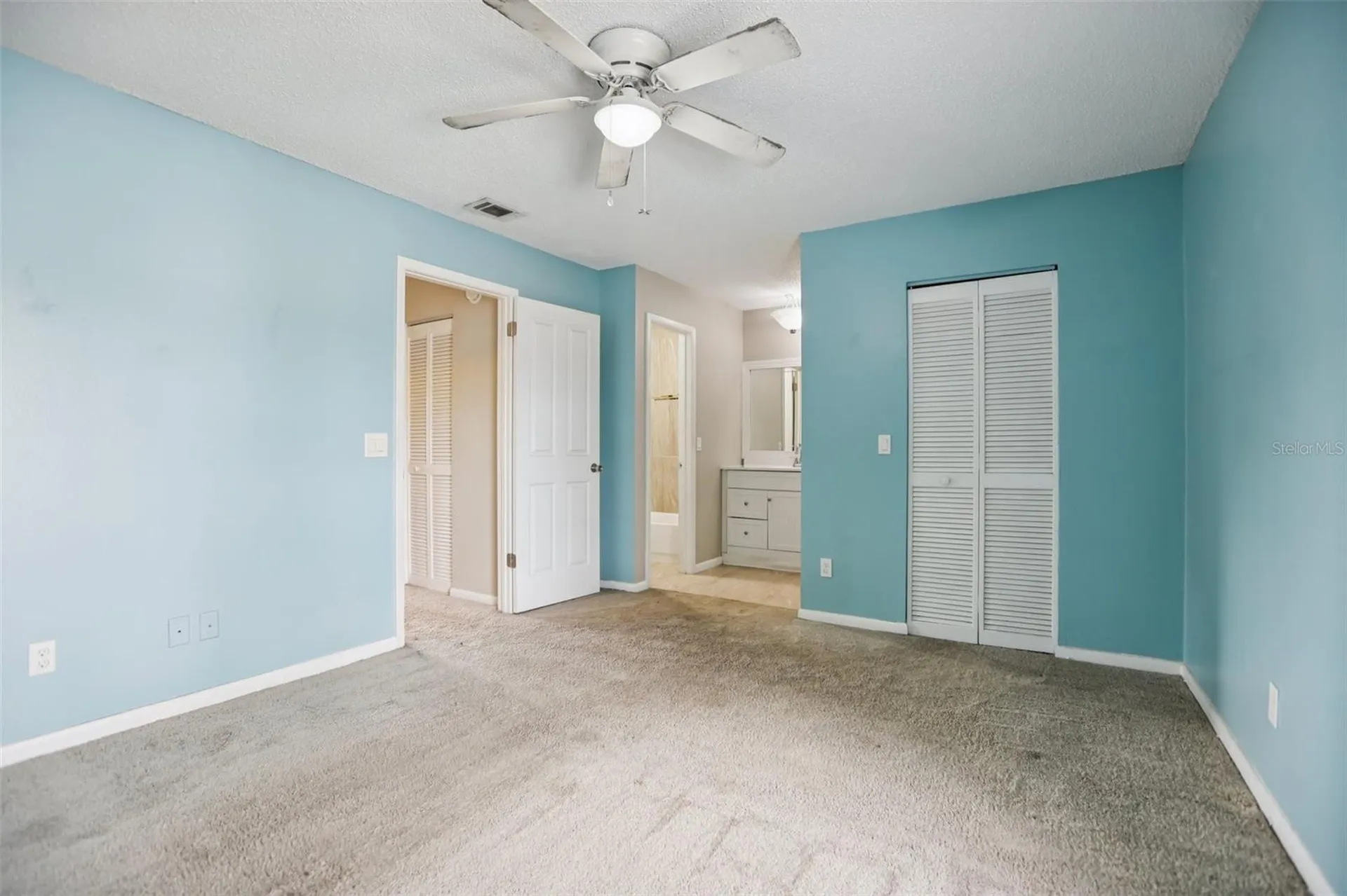 1310 Mountain View Drive Tampa FL 33612