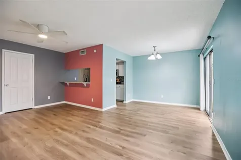 1310 Mountain View Drive Tampa FL 33612