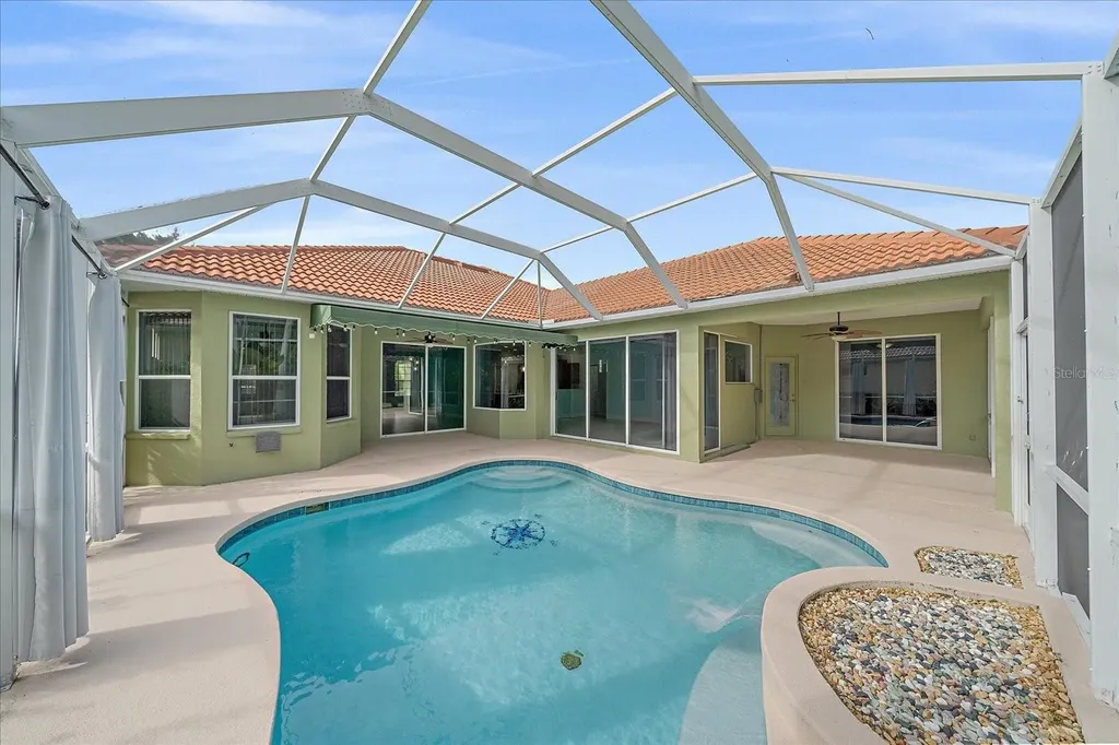 6619 Pinefeather Court Bradenton FL 34203