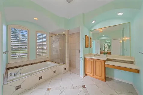 6619 Pinefeather Court Bradenton FL 34203